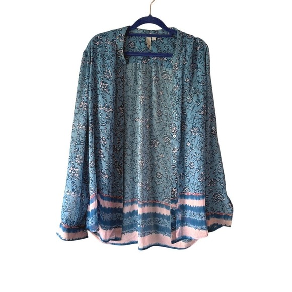 Kut from the Kloth Tops - KUT from the Kloth‎ Blue Floral Button Front Roll Tab Sleeve Blouse Top Size L
